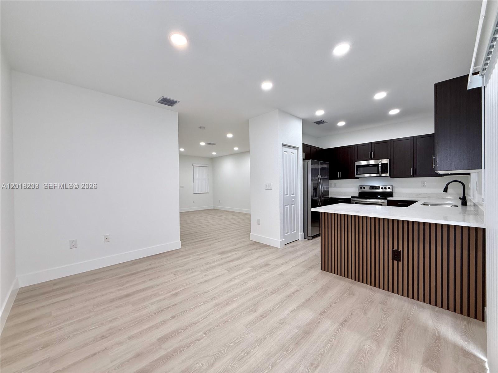 5408 SW 14th Ct, North Lauderdale FL 33068