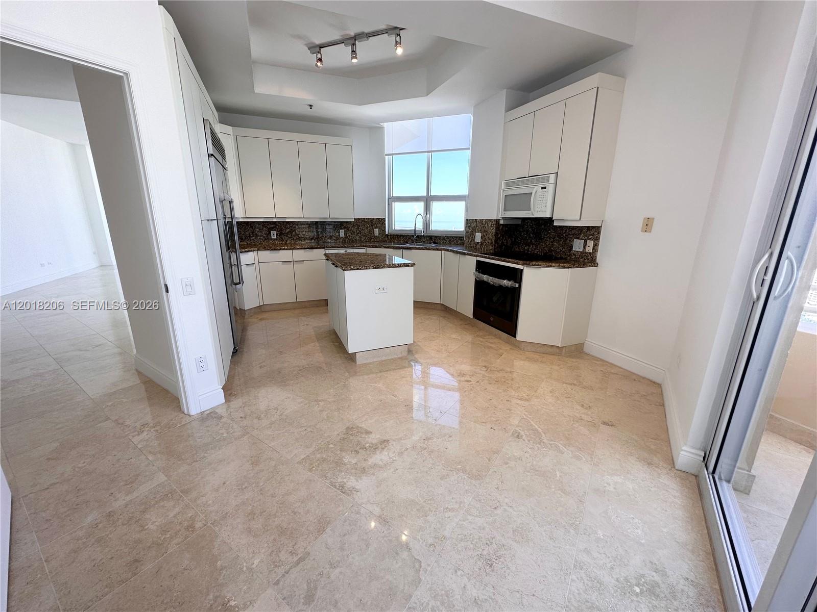 808 Brickell Key Dr #3608, Miami FL 33131