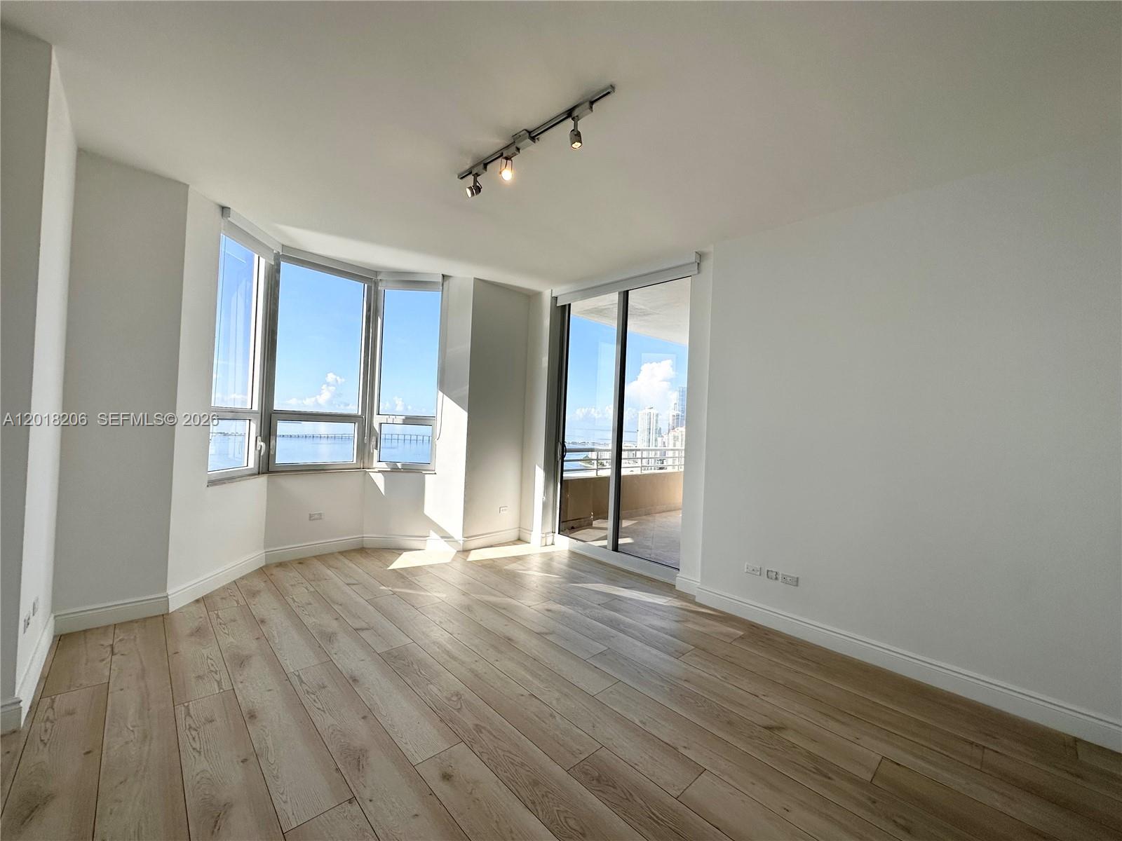 808 Brickell Key Dr #3608, Miami FL 33131
