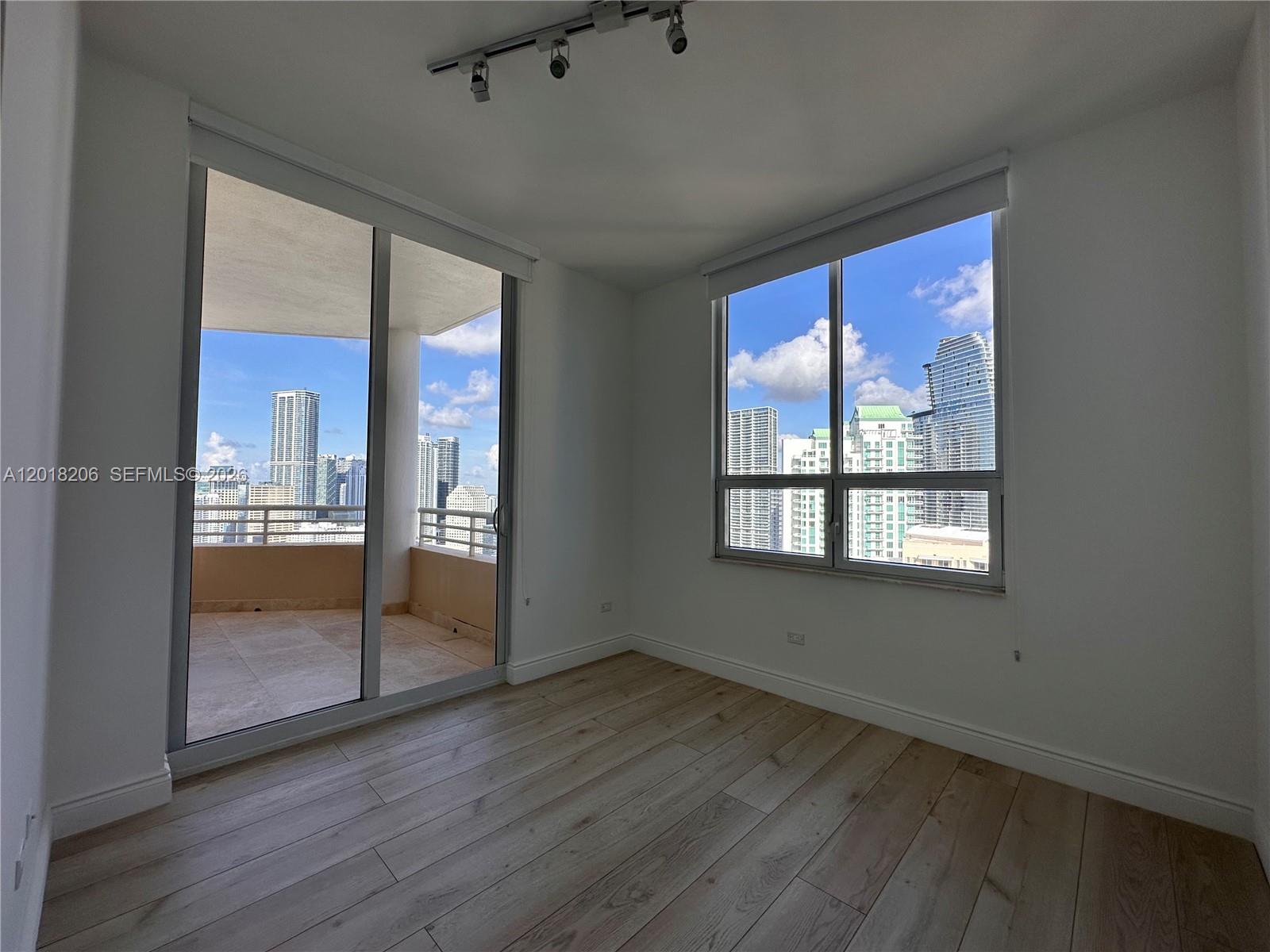 808 Brickell Key Dr #3608, Miami FL 33131
