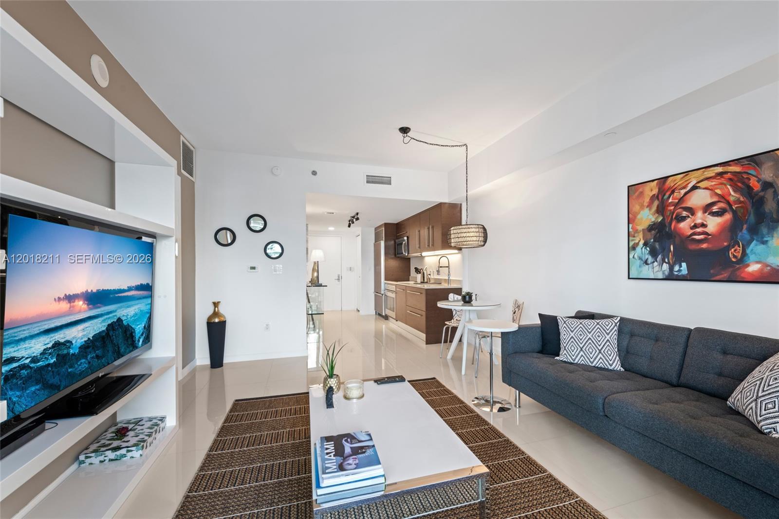465 Brickell Ave #904, Miami FL 33131