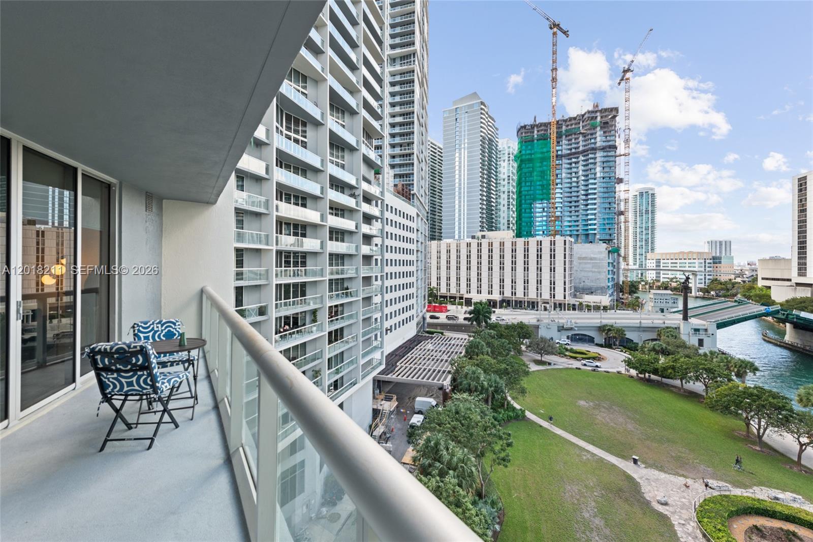 465 Brickell Ave #904, Miami FL 33131