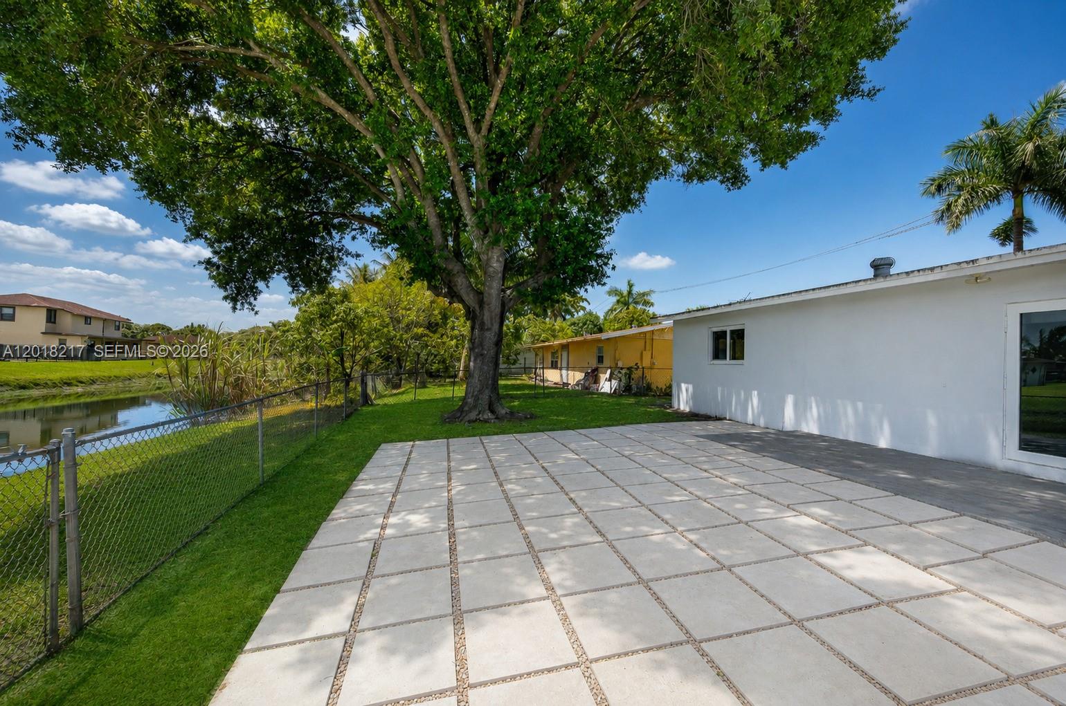 1530 NW 47th Ave, Lauderhill FL 33313