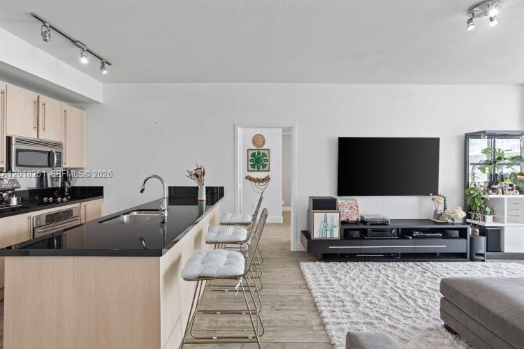 79 SW 12th St #3110-S, Miami FL 33130