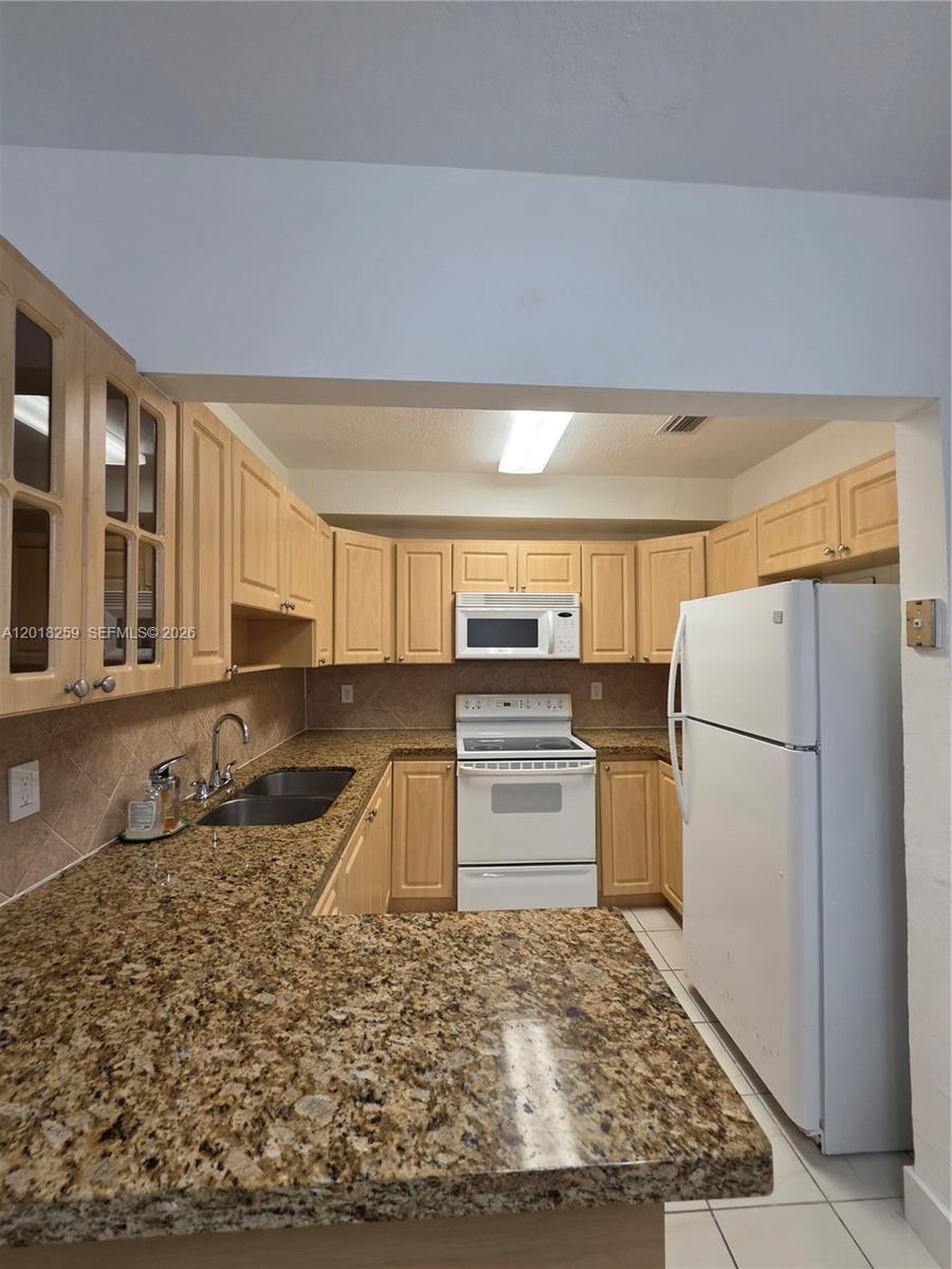 4601 SW 5th St #0, Miami FL 33134