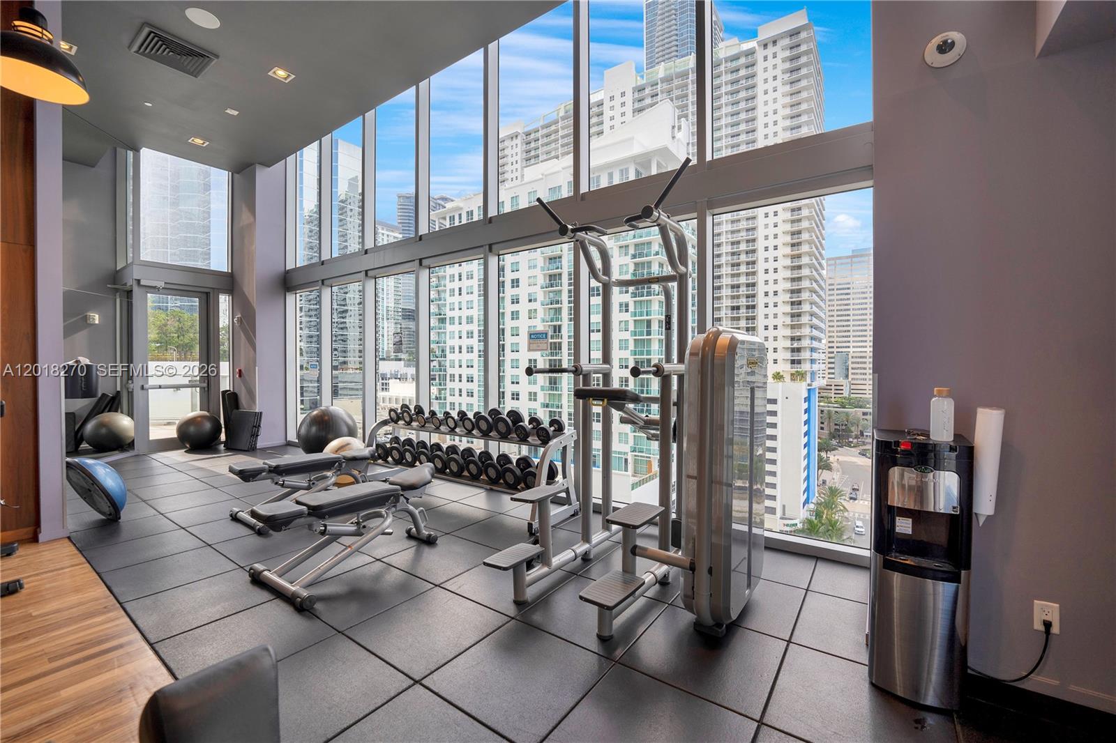 1300 Brickell Bay Dr #2000, Miami FL 33131
