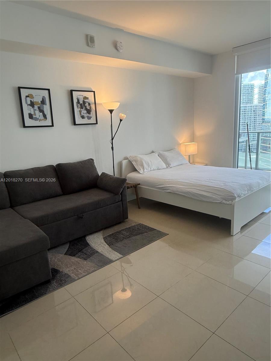 1300 Brickell Bay Dr #2000, Miami FL 33131