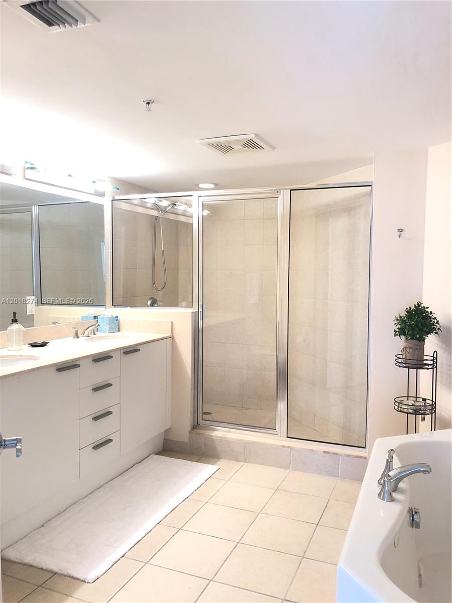 16699 Collins Ave #2003, Sunny Isles Beach FL 33160