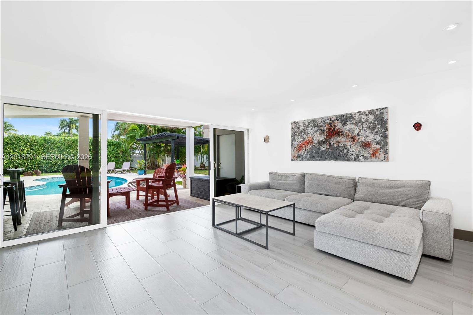 2711 Mayan Dr, Fort Lauderdale FL 33316
