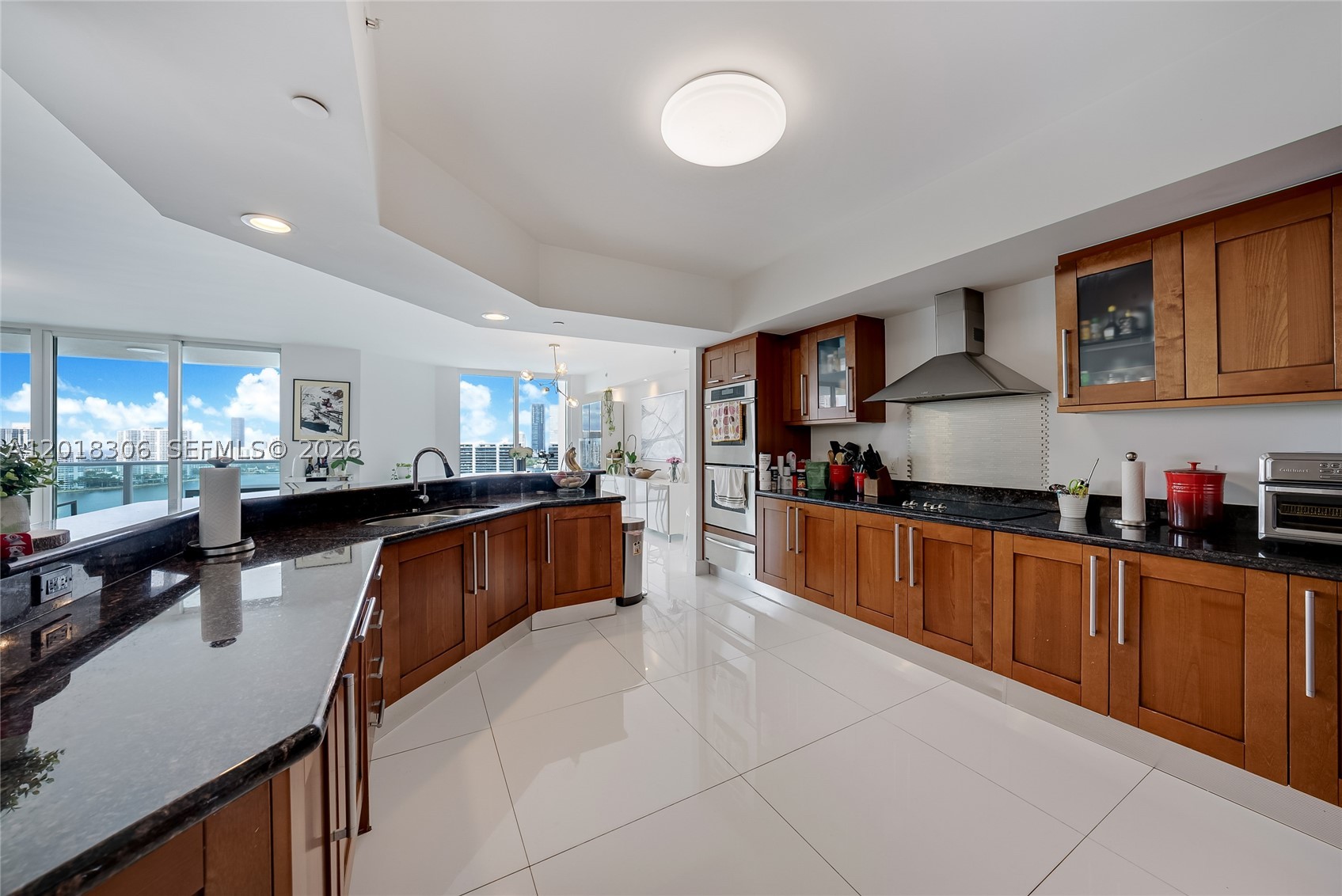 3301 NE 183rd St #2007, Aventura FL 33160