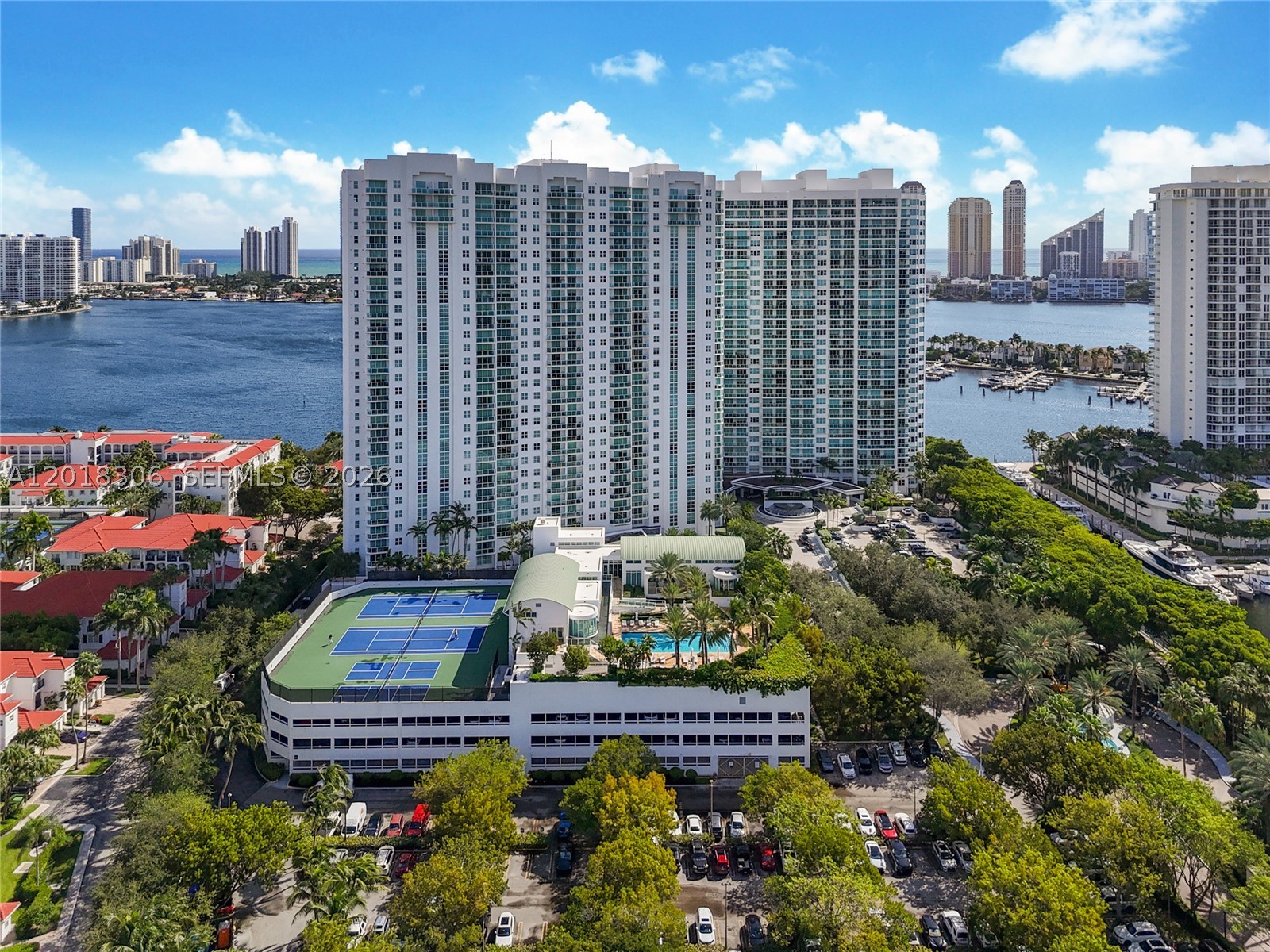 3301 NE 183rd St #2007, Aventura FL 33160