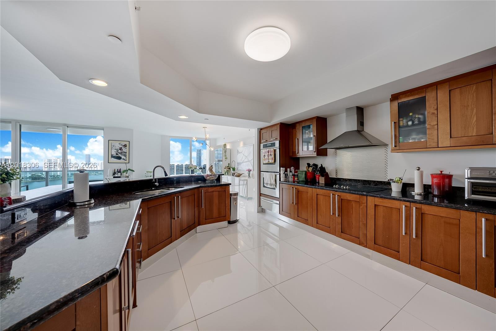 3301 NE 183rd St #2007, Aventura FL 33160