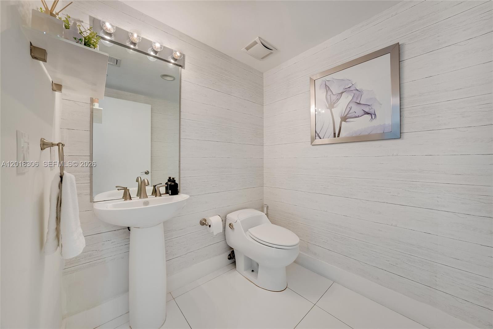 3301 NE 183rd St #2007, Aventura FL 33160