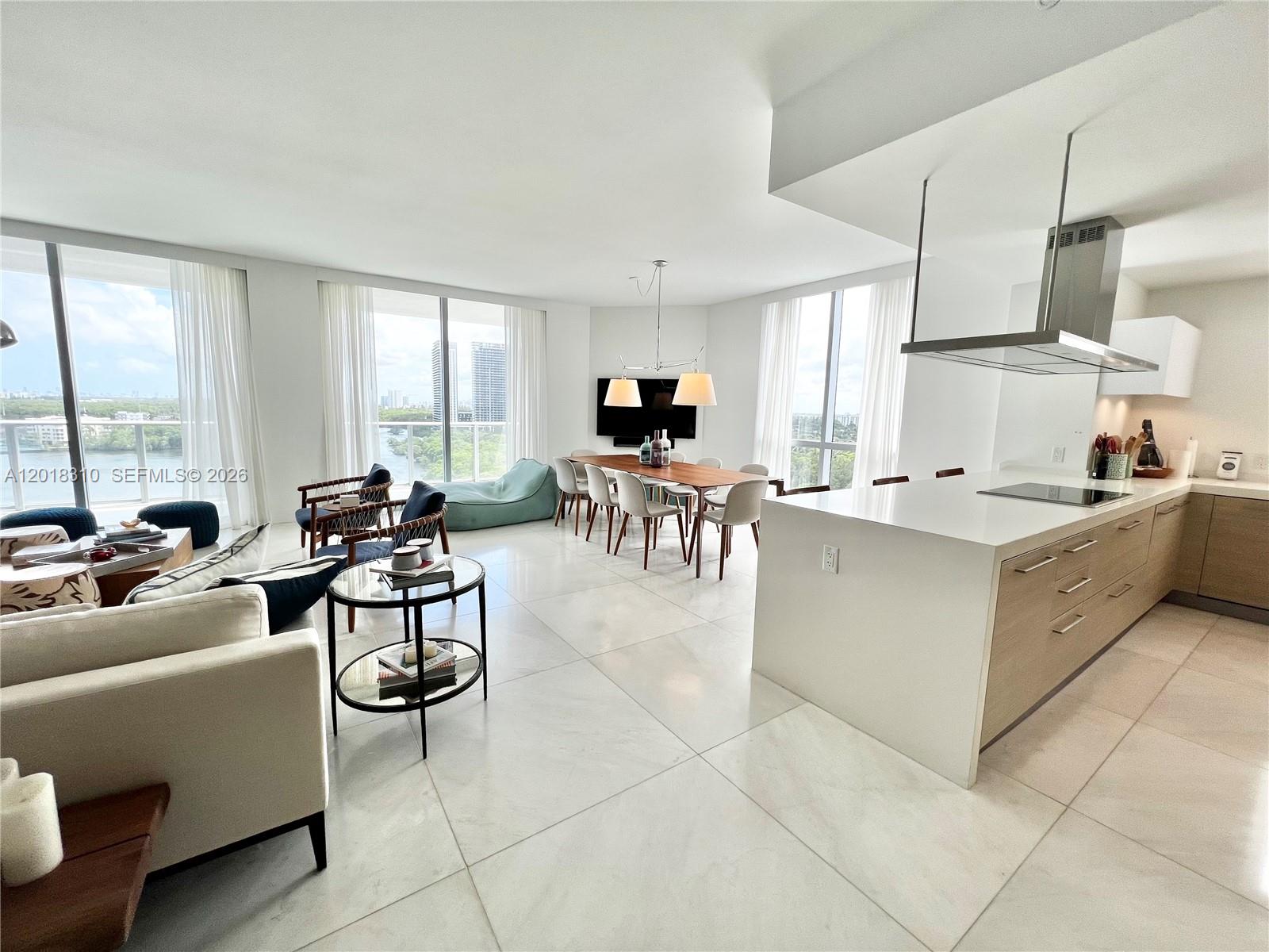 17111 Biscayne Blvd #1102, North Miami Beach FL 33160
