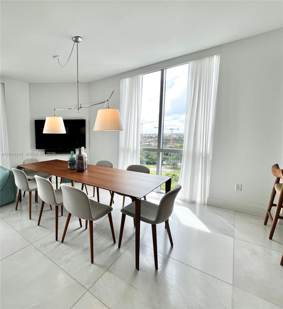 17111 Biscayne Blvd #1102, North Miami Beach FL 33160