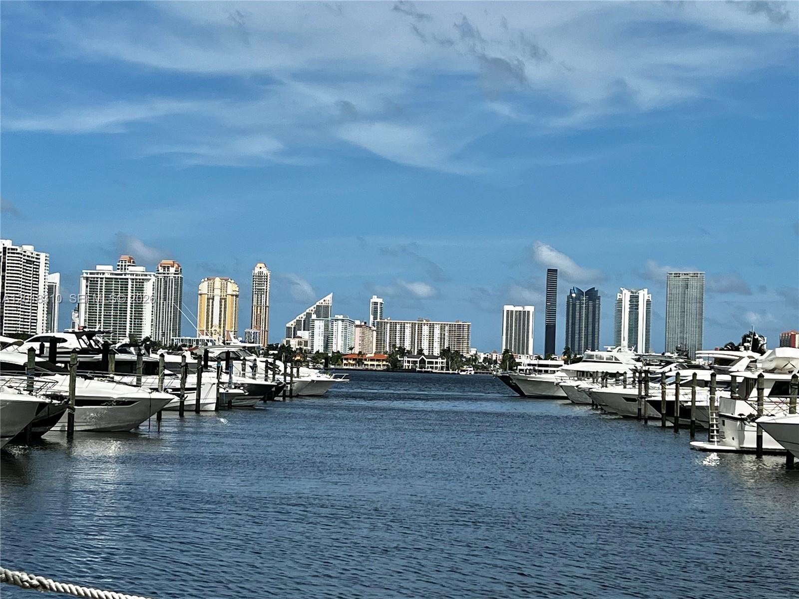 17111 Biscayne Blvd #1102, North Miami Beach FL 33160