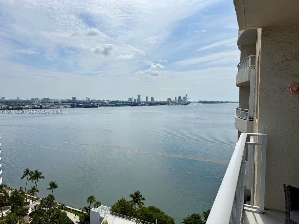 770 Claughton Island Dr #1805, Miami FL 33131