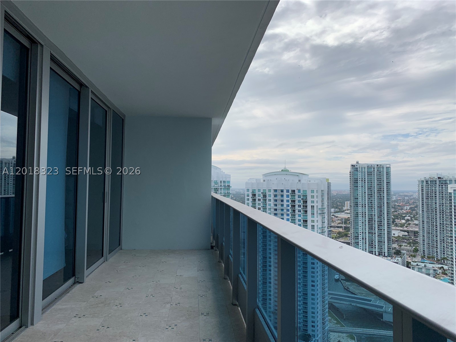 200 Biscayne Boulevard Way #4212, Miami FL 33131