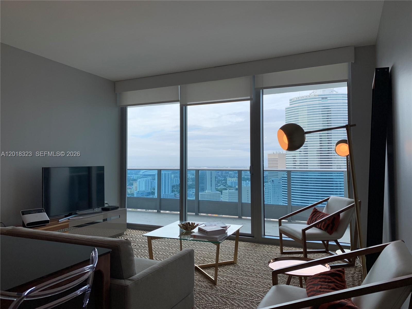 200 Biscayne Boulevard Way #4212, Miami FL 33131