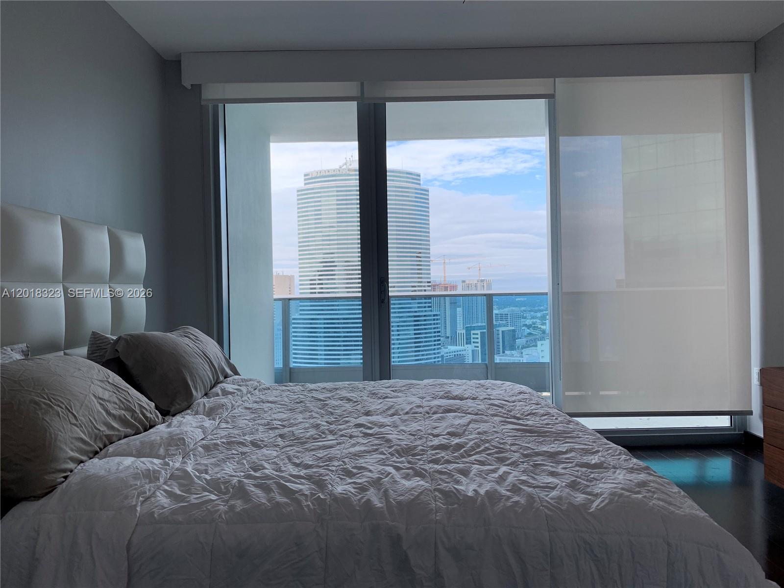 200 Biscayne Boulevard Way #4212, Miami FL 33131