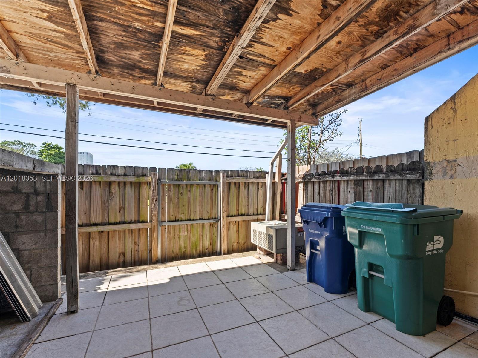 100 SW 110th Ave #142, Sweetwater FL 33174