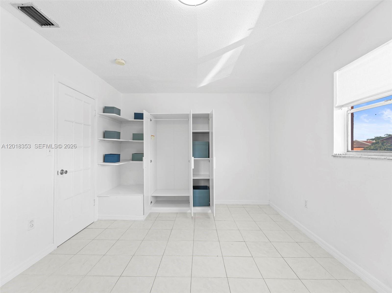 100 SW 110th Ave #142, Sweetwater FL 33174