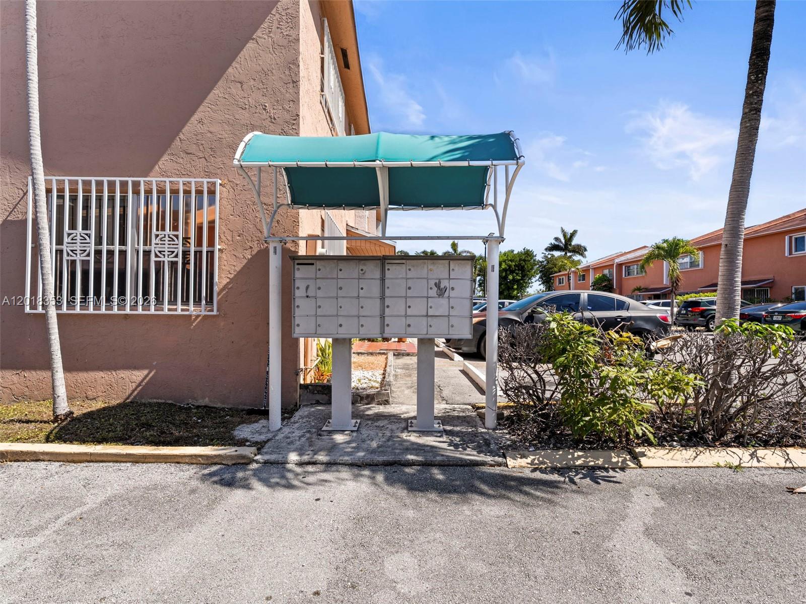 100 SW 110th Ave #142, Sweetwater FL 33174