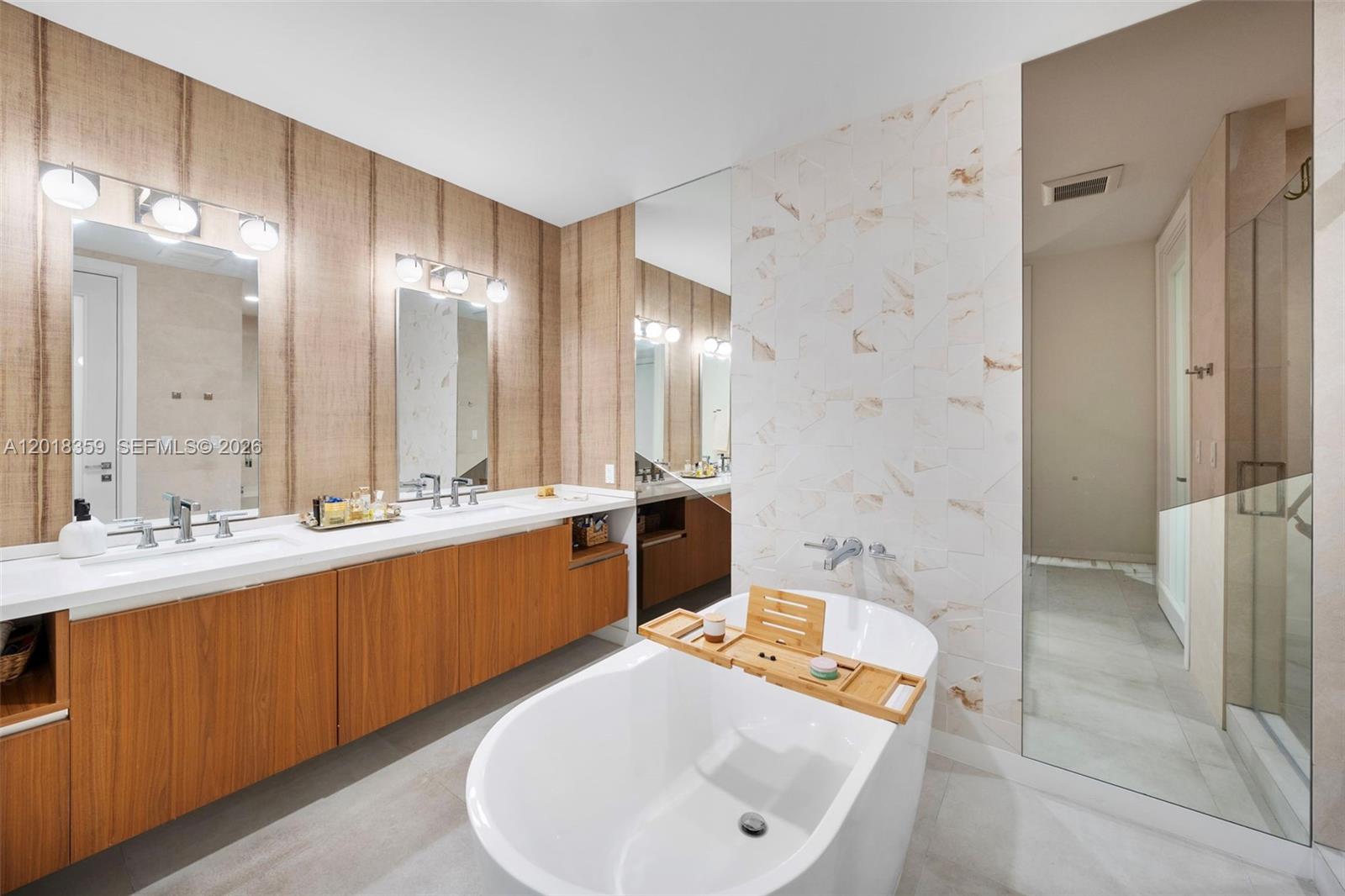 1228 Anastasia Ave #304, Coral Gables FL 33134