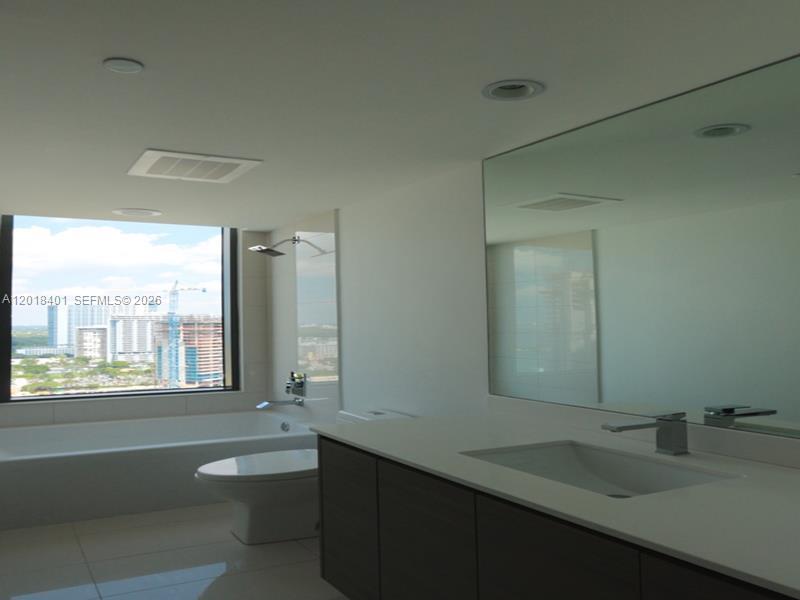 460 NE 28 STREET #2701, Miami FL 33137