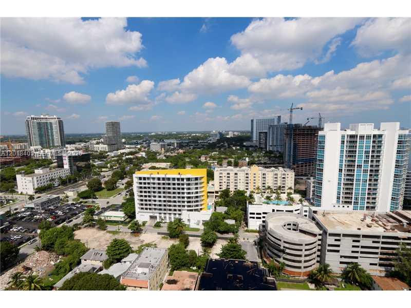 460 NE 28 STREET #2701, Miami FL 33137