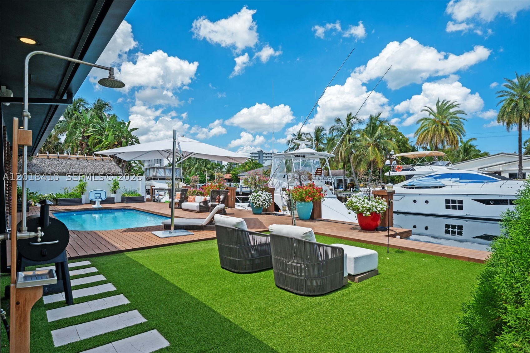 16431 NE 34th Ave, North Miami Beach FL 33160