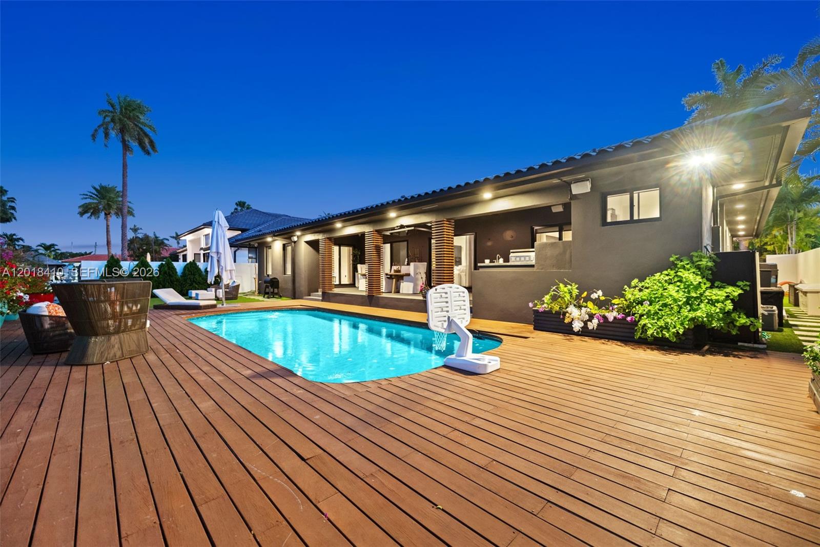 16431 NE 34th Ave, North Miami Beach FL 33160