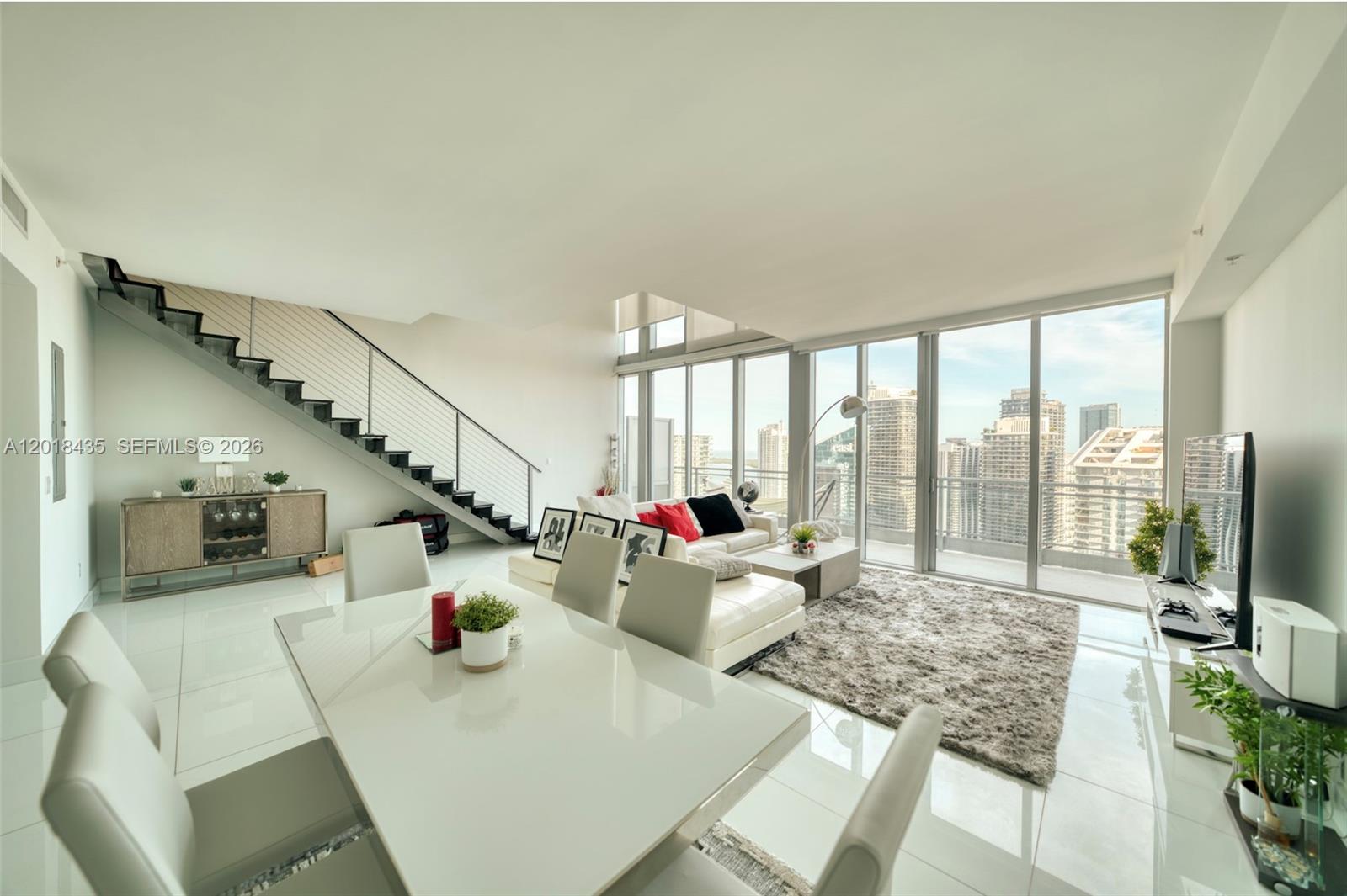 92 SW 3rd St #5203, Miami FL 33130