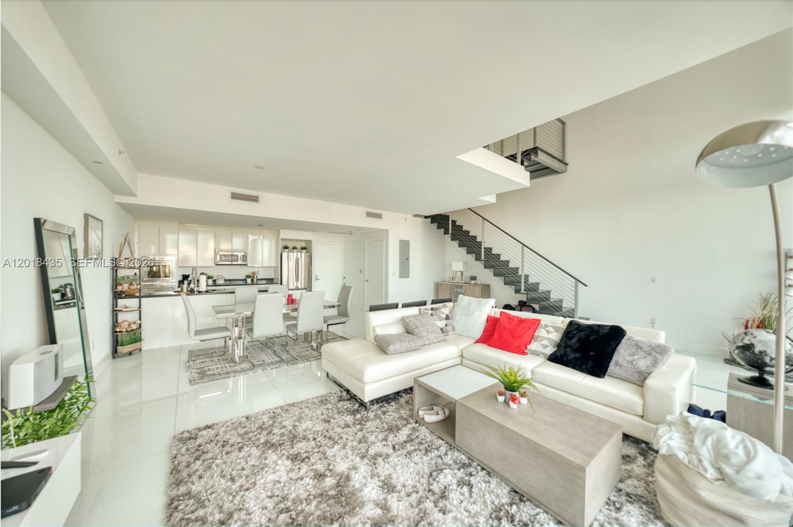 92 SW 3rd St #5203, Miami FL 33130
