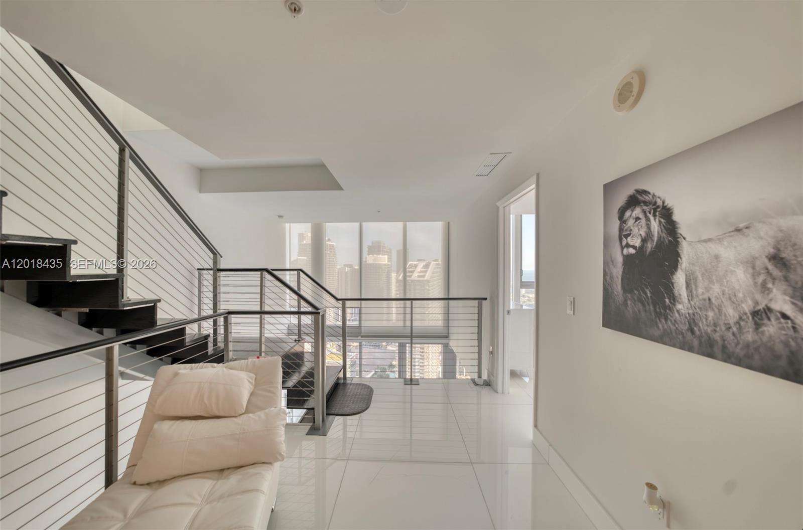 92 SW 3rd St #5203, Miami FL 33130