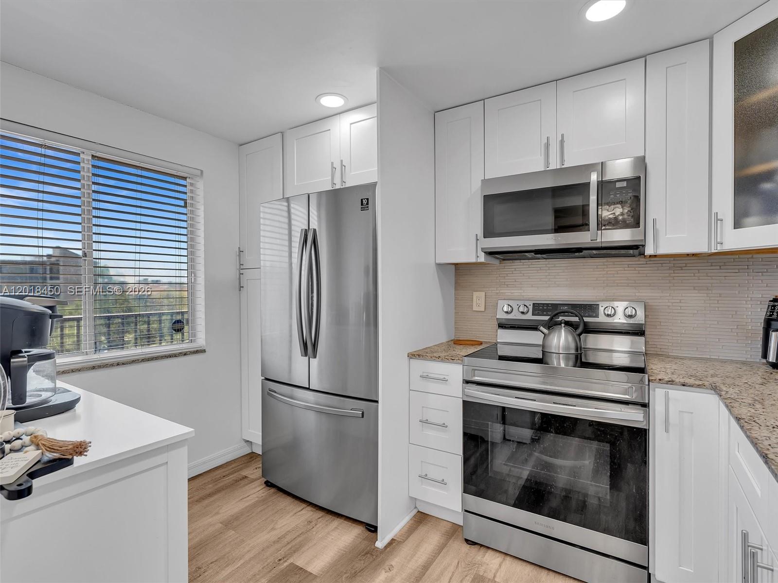 7840 NW 50th St #404, Lauderhill FL 33351