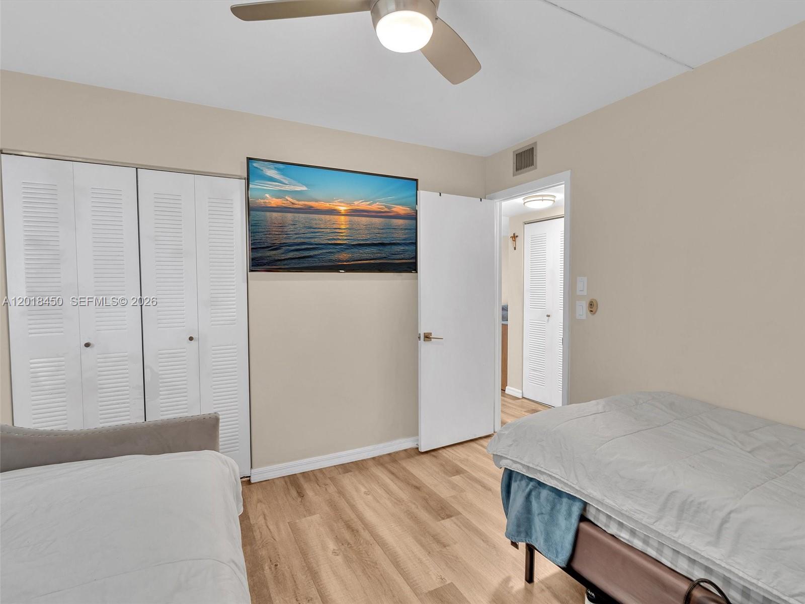 7840 NW 50th St #404, Lauderhill FL 33351