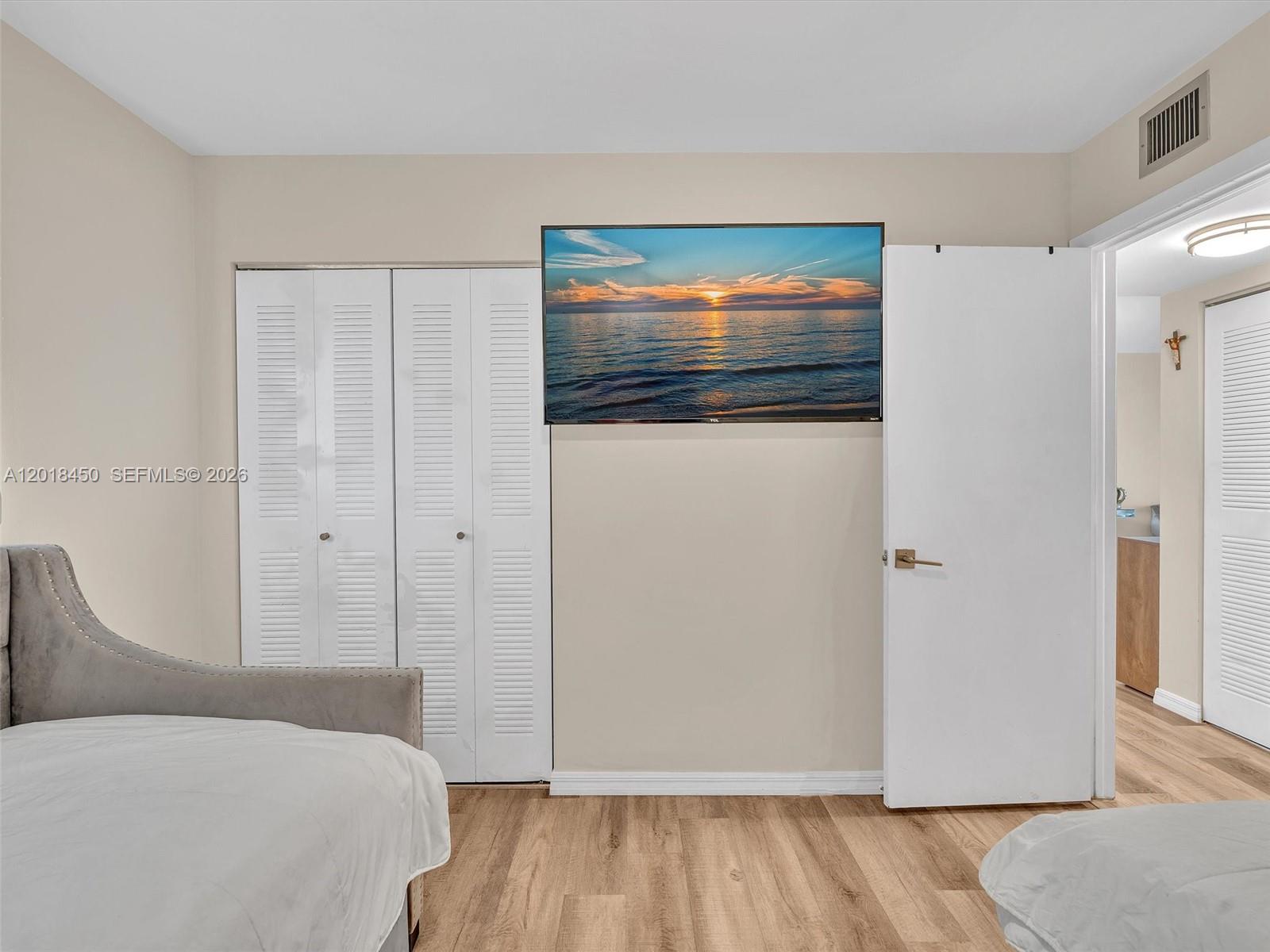 7840 NW 50th St #404, Lauderhill FL 33351