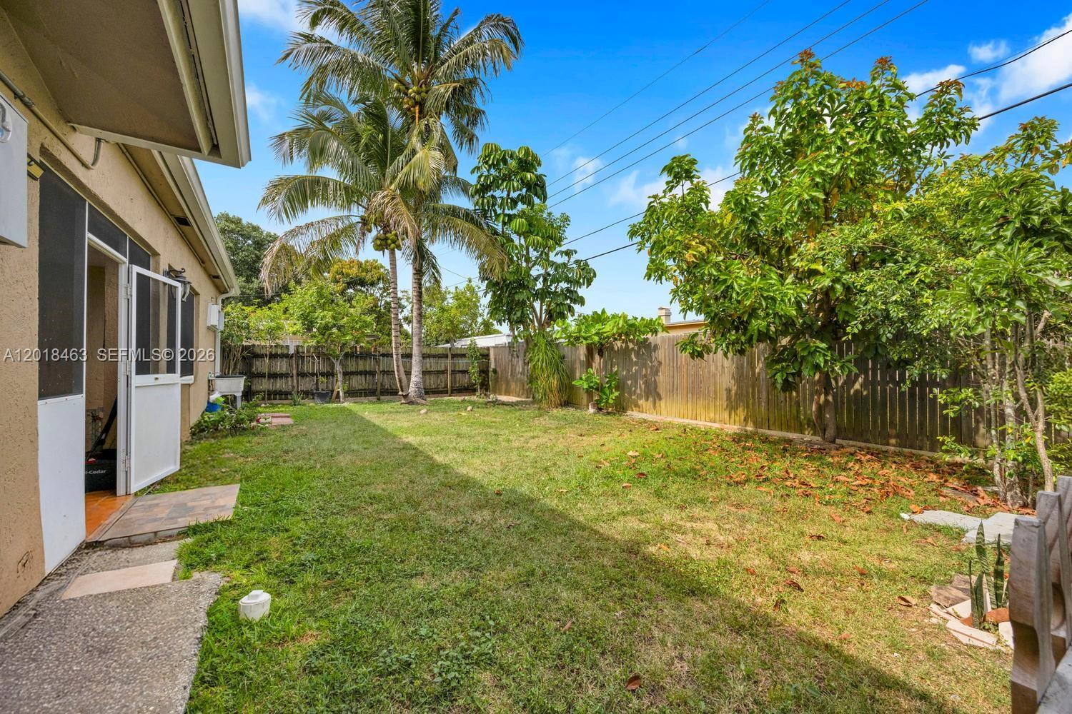 15725 SW 102nd Pl, Miami FL 33157