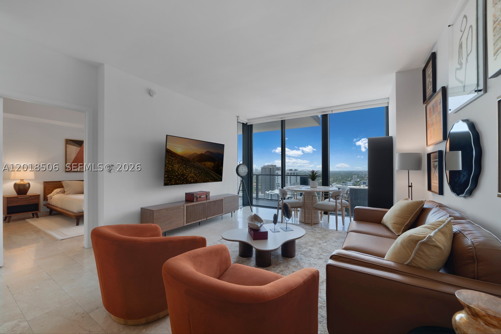 88 SW 7th St #2406, Miami FL 33130