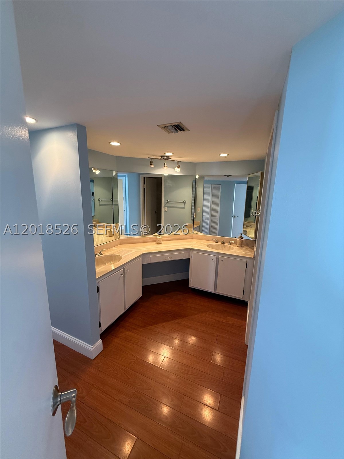 2333 Brickell Ave #602, Miami FL 33129