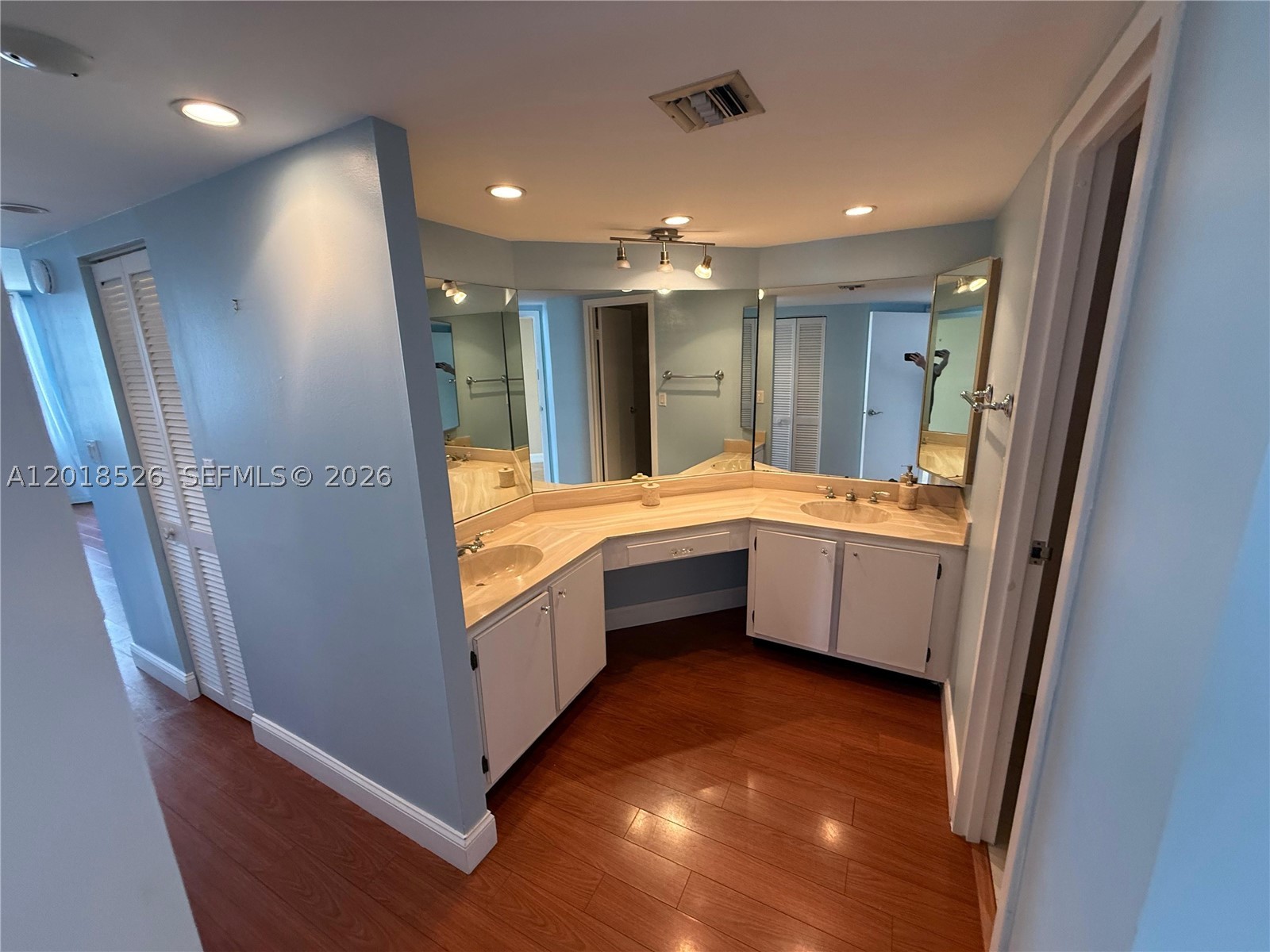 2333 Brickell Ave #602, Miami FL 33129