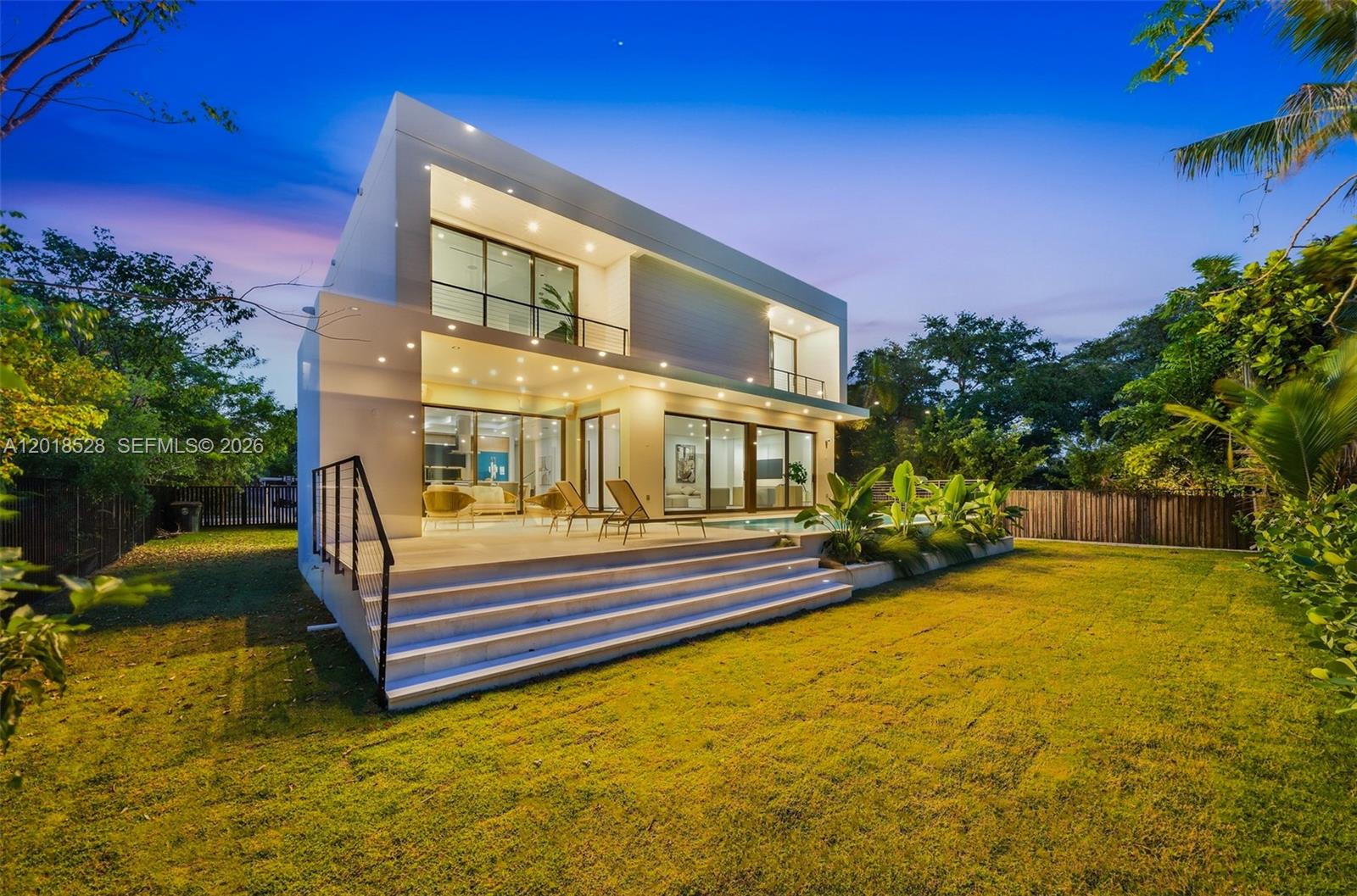 2096 Alamanda Dr, North Miami FL 33181