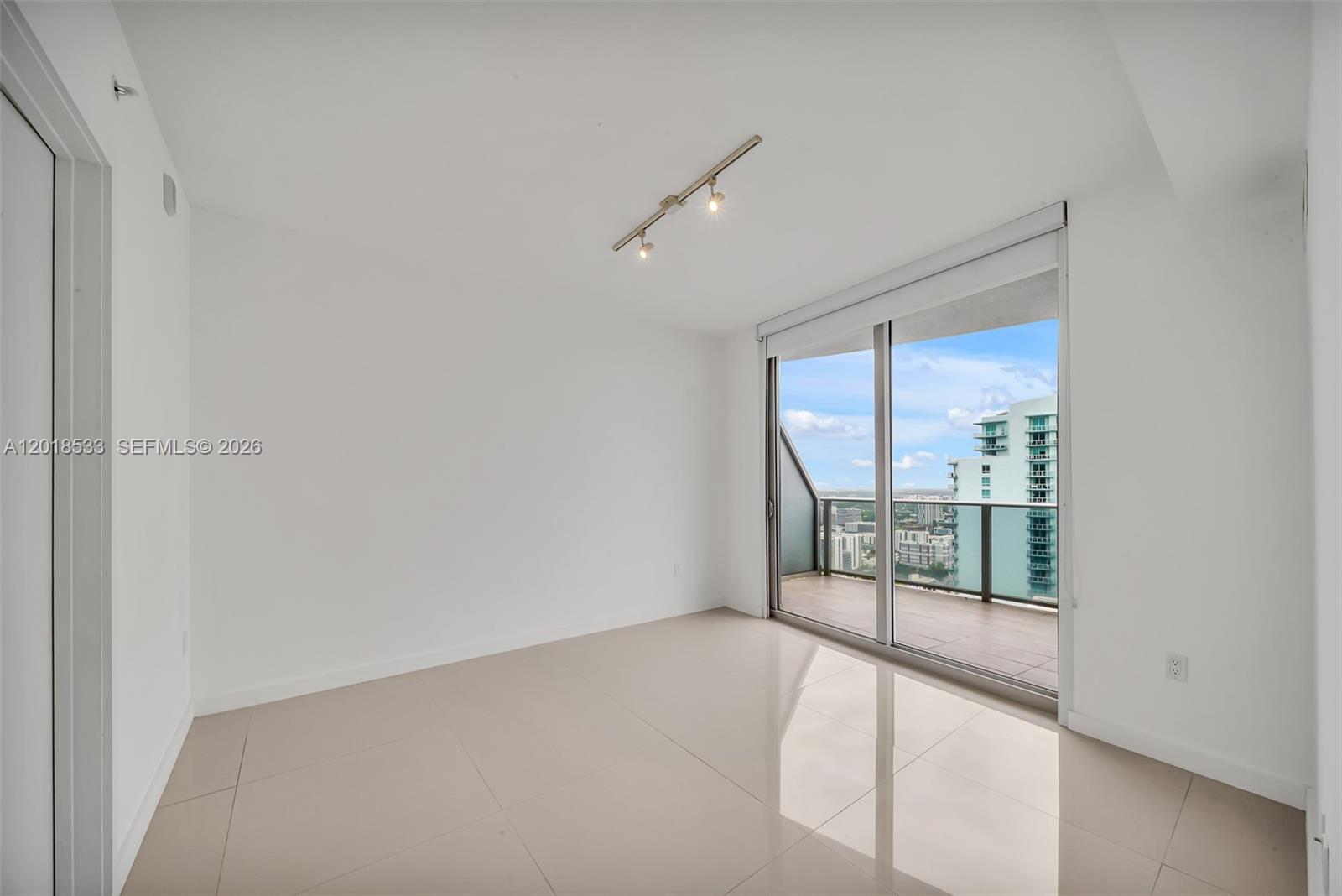 488 NE 18th St #4005, Miami FL 33132