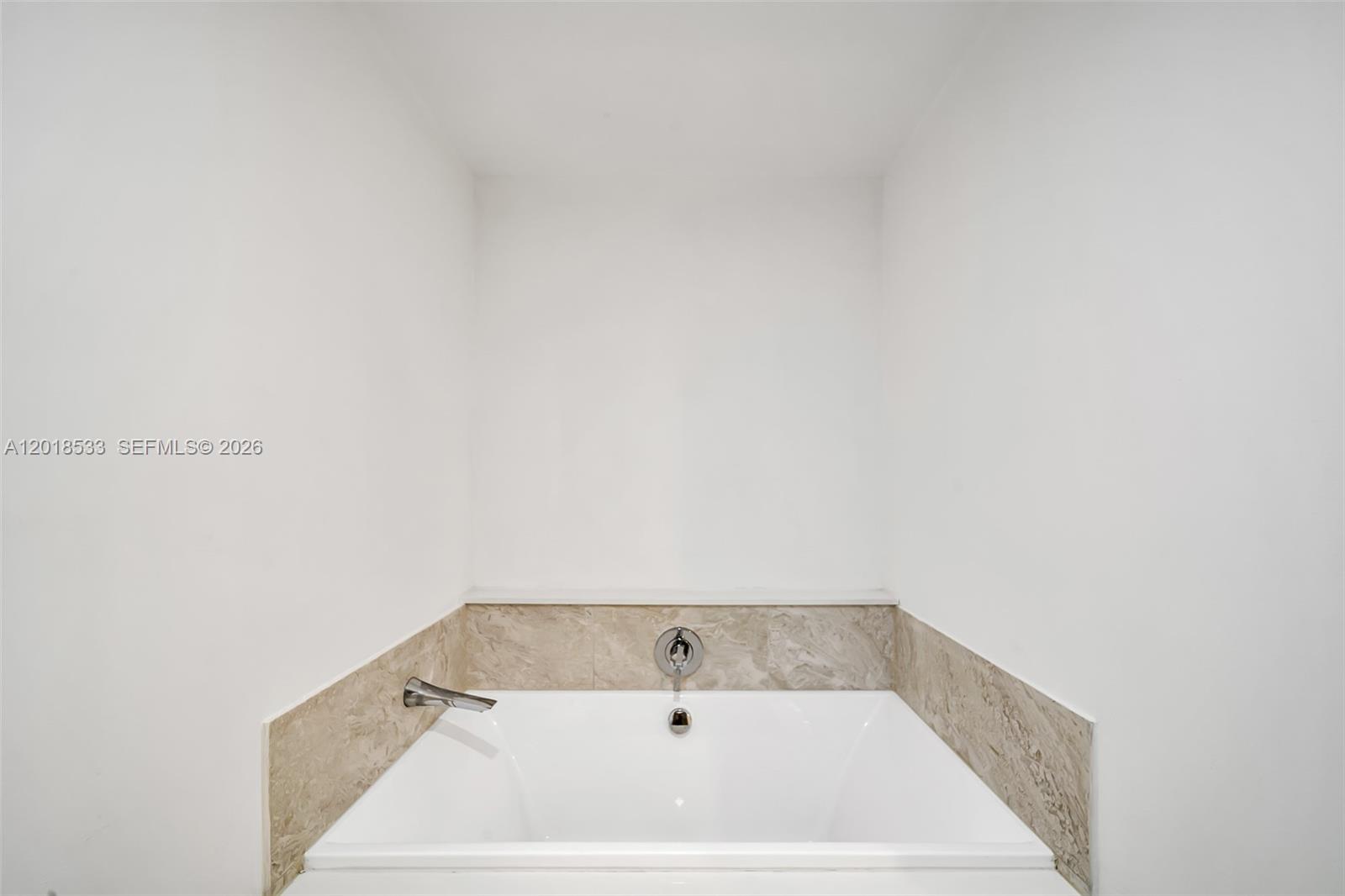 488 NE 18th St #4005, Miami FL 33132