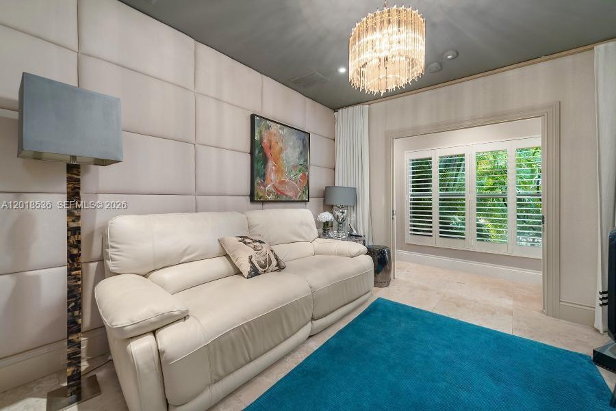 830 E Dilido Dr, Miami Beach FL 33139