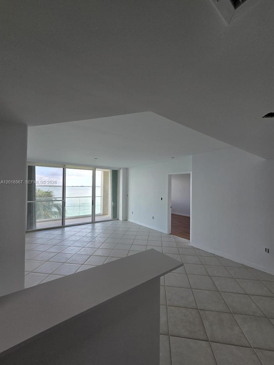 800 Claughton Island Dr #402, Miami FL 33131