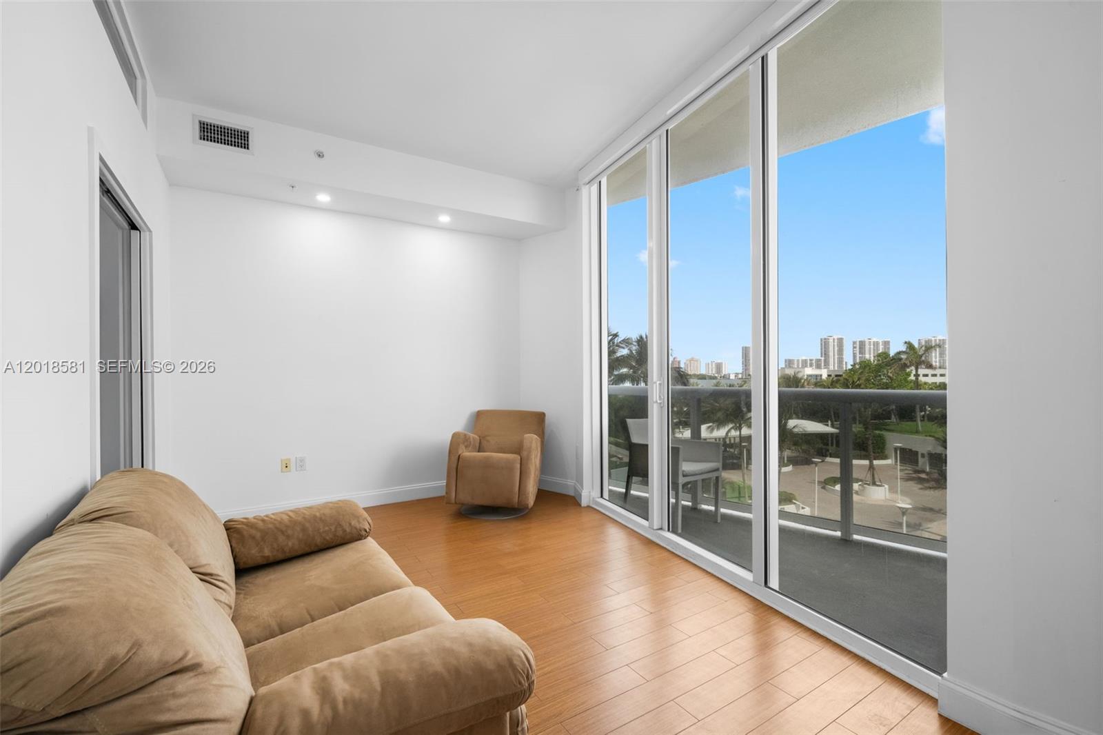 18101 Collins Ave #606, Sunny Isles Beach FL 33160