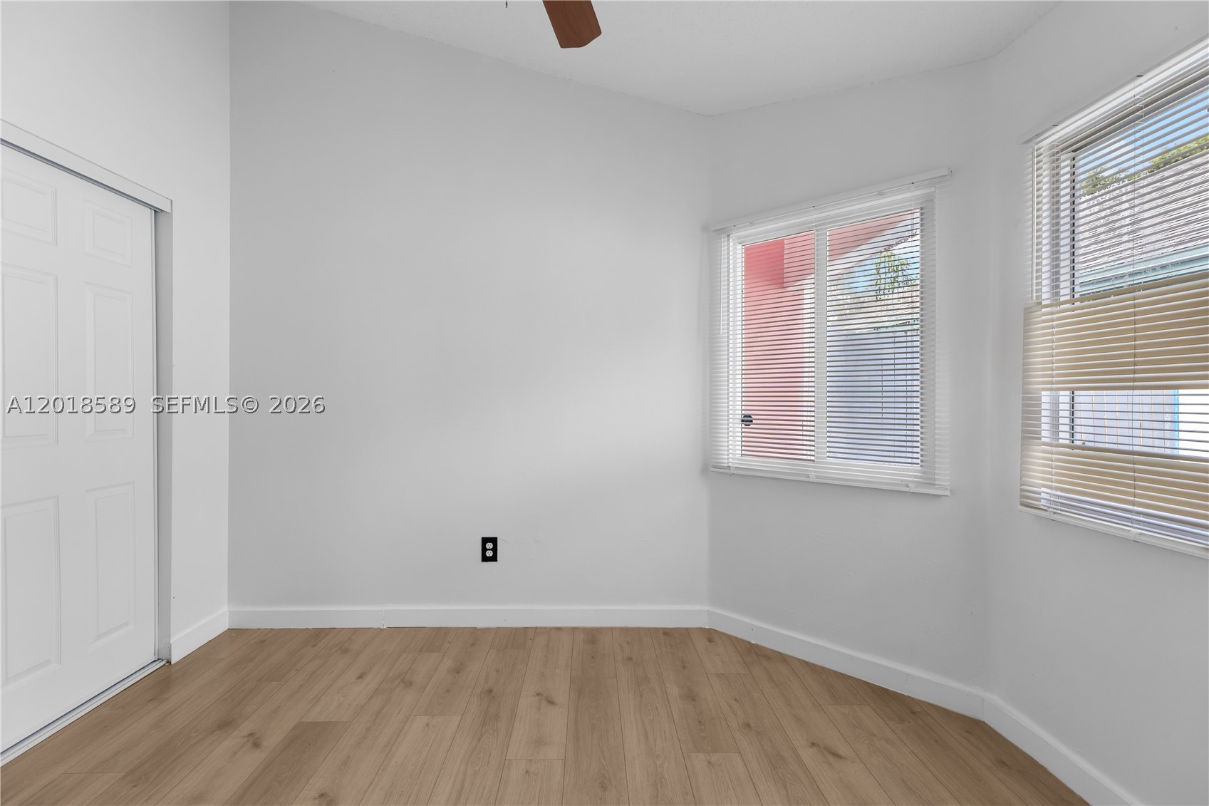 1035 W Jasmine Ln, North Lauderdale FL 33068