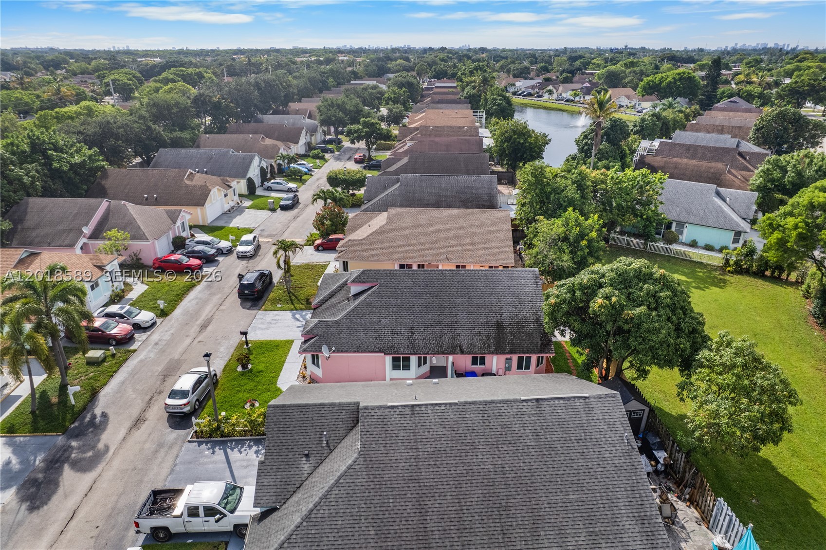 1035 W Jasmine Ln, North Lauderdale FL 33068